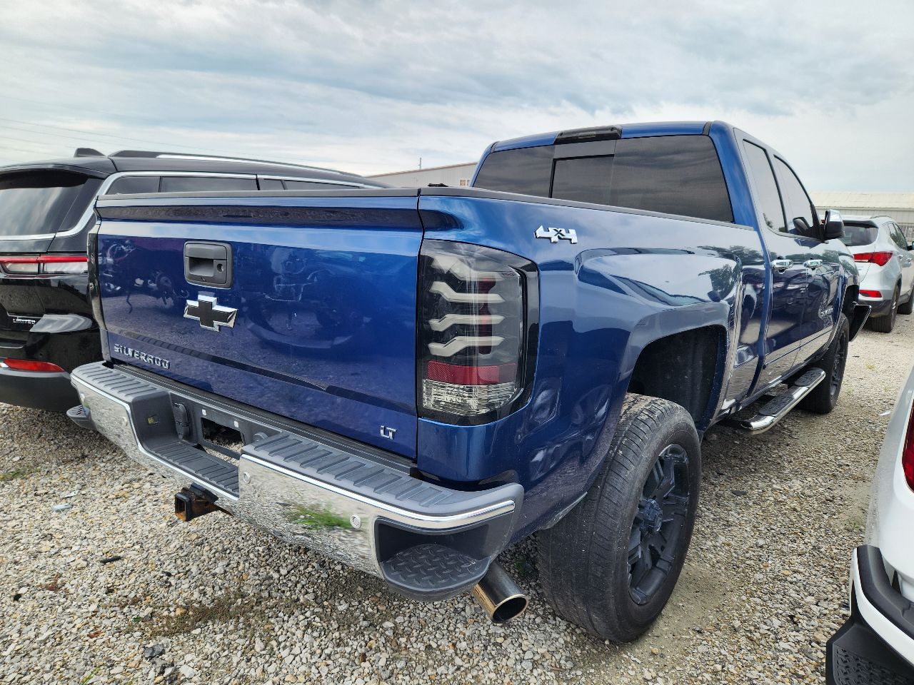 Vehicle/251459_03.jpg