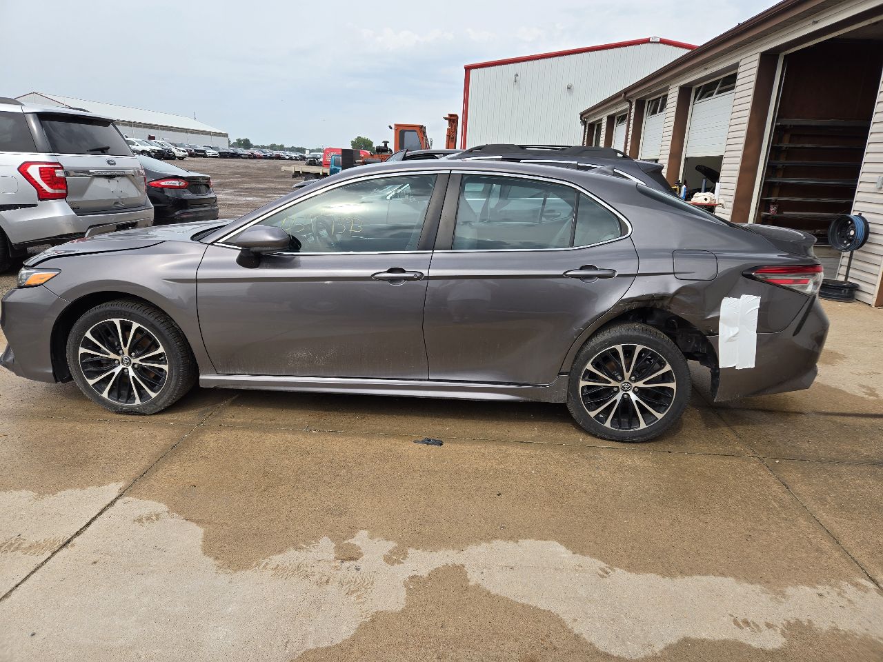 Vehicle/251469_05.jpg