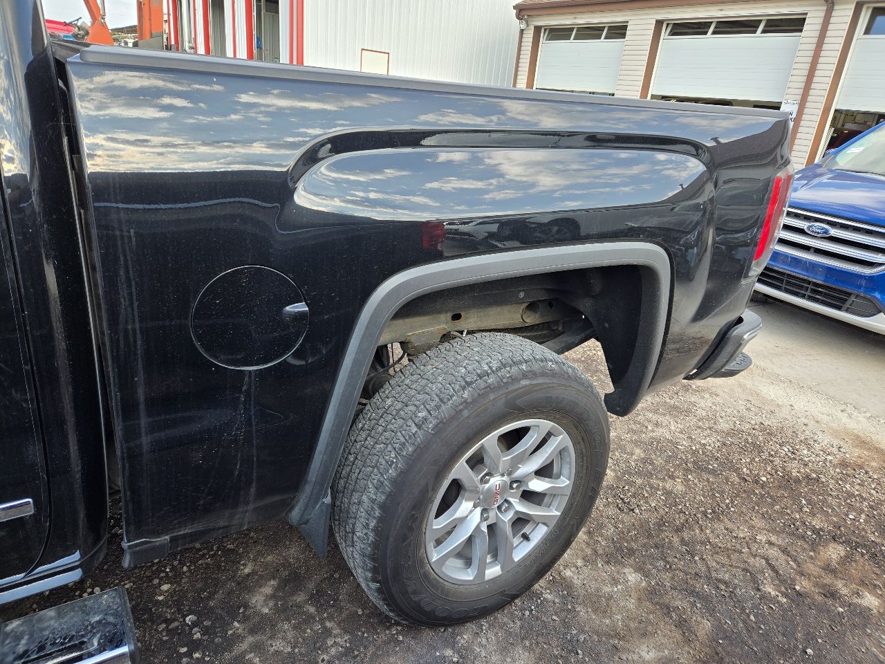 Vehicle/251490_04.jpg