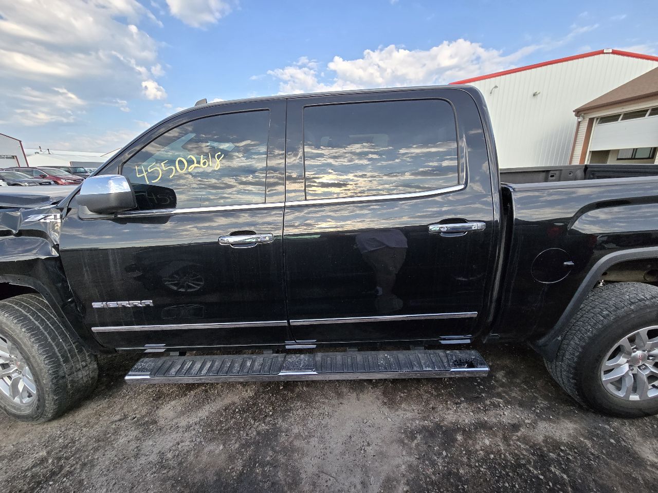 Vehicle/251490_05.jpg