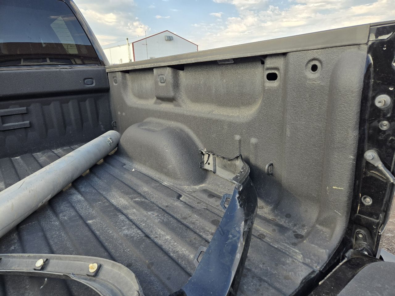 Vehicle/251490_43.jpg