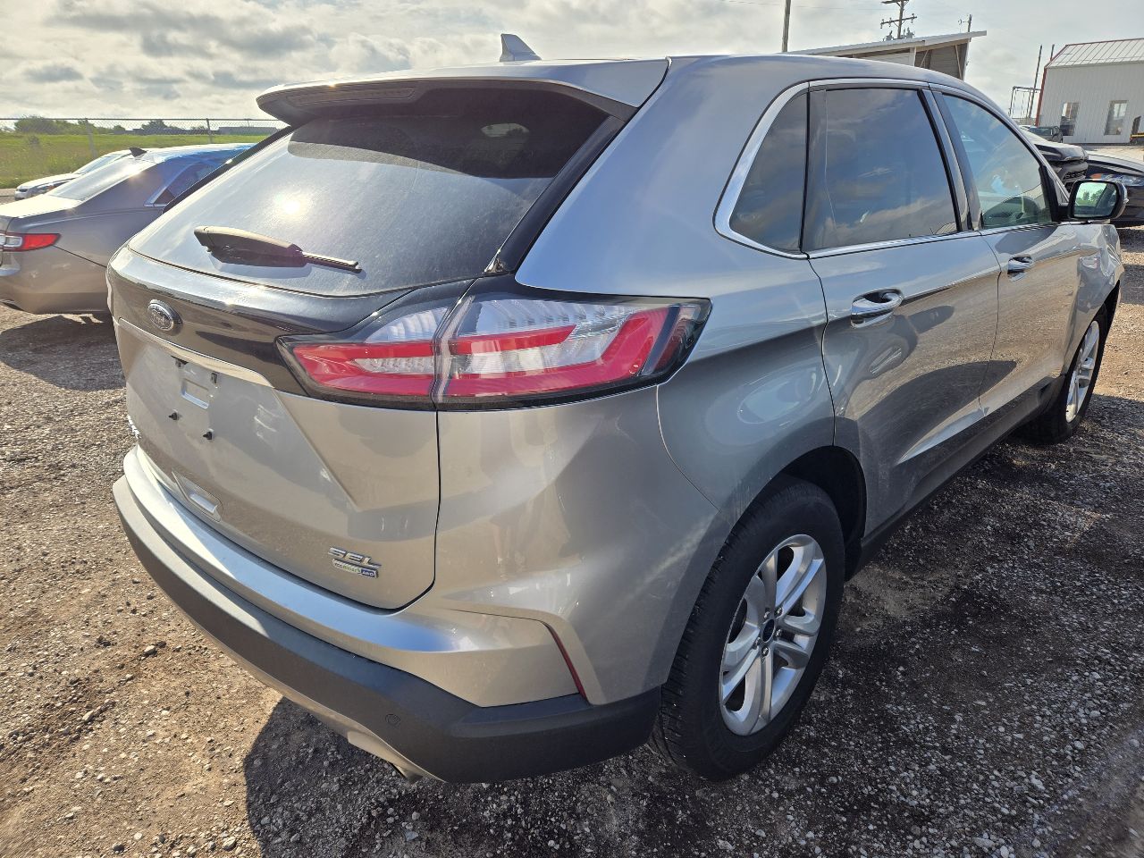 Vehicle/251521_08.jpg
