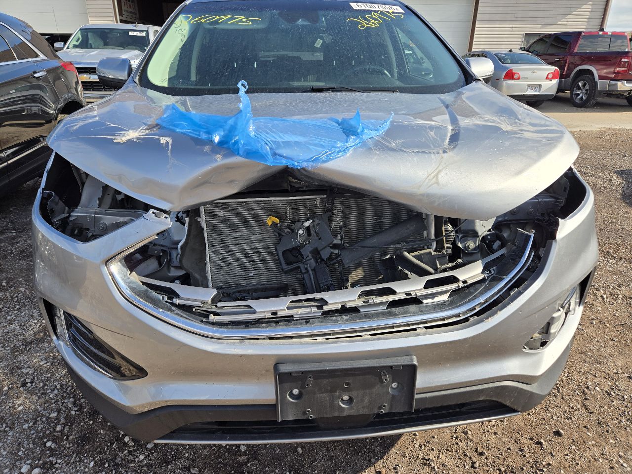 Vehicle/251521_12.jpg