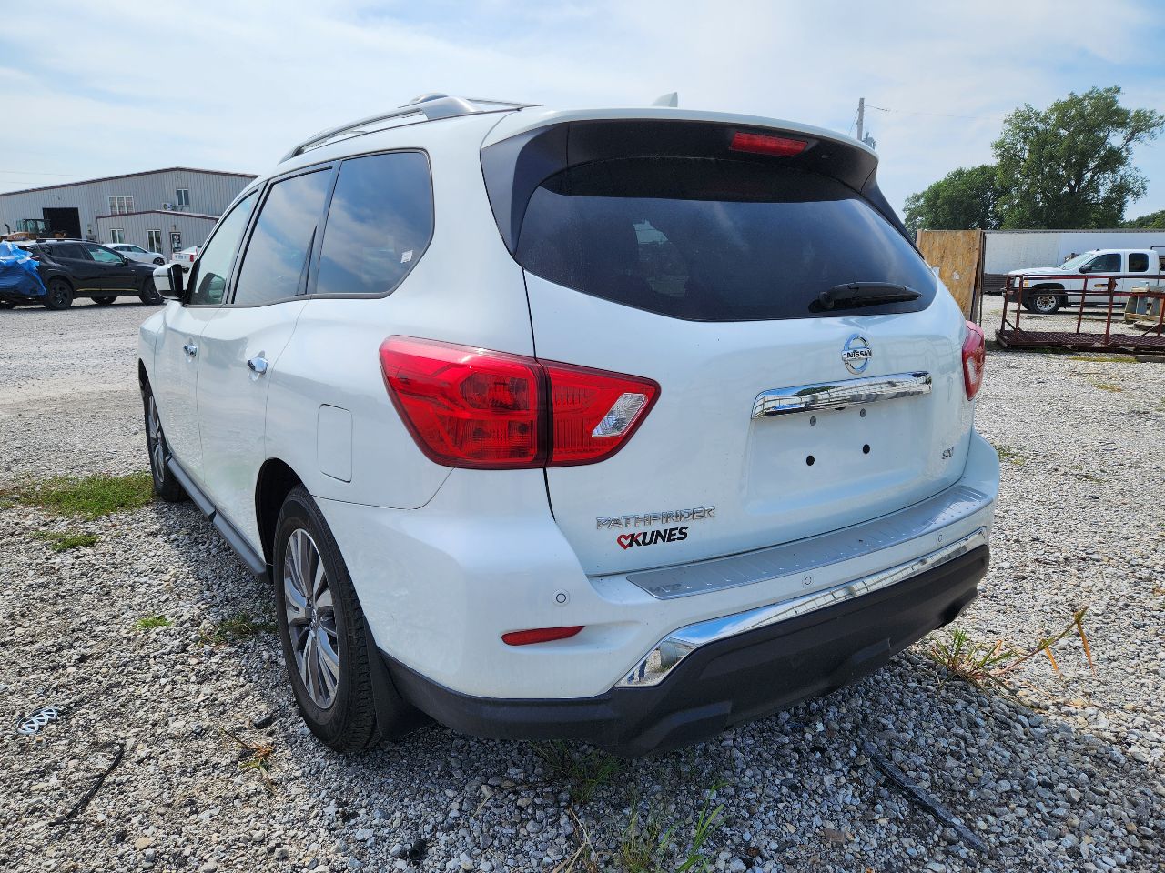 Vehicle/251544_02.jpg