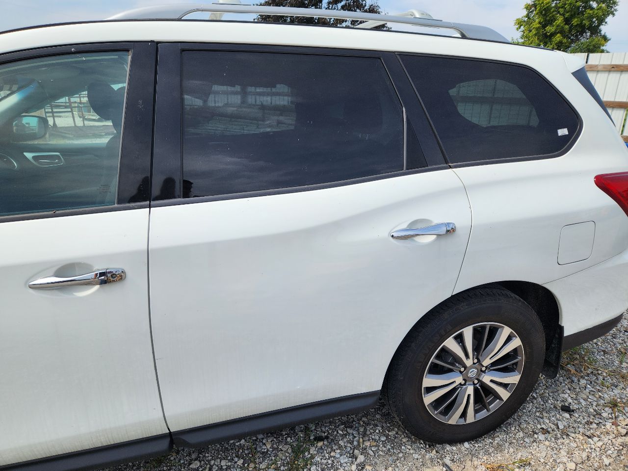 Vehicle/251544_09.jpg
