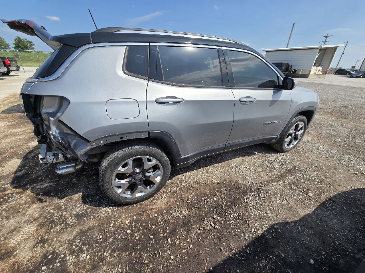https://f005.backblazeb2.com/file/img-partshotlines-com/Inventory/EX441/Vehicle/251582_12.jpg