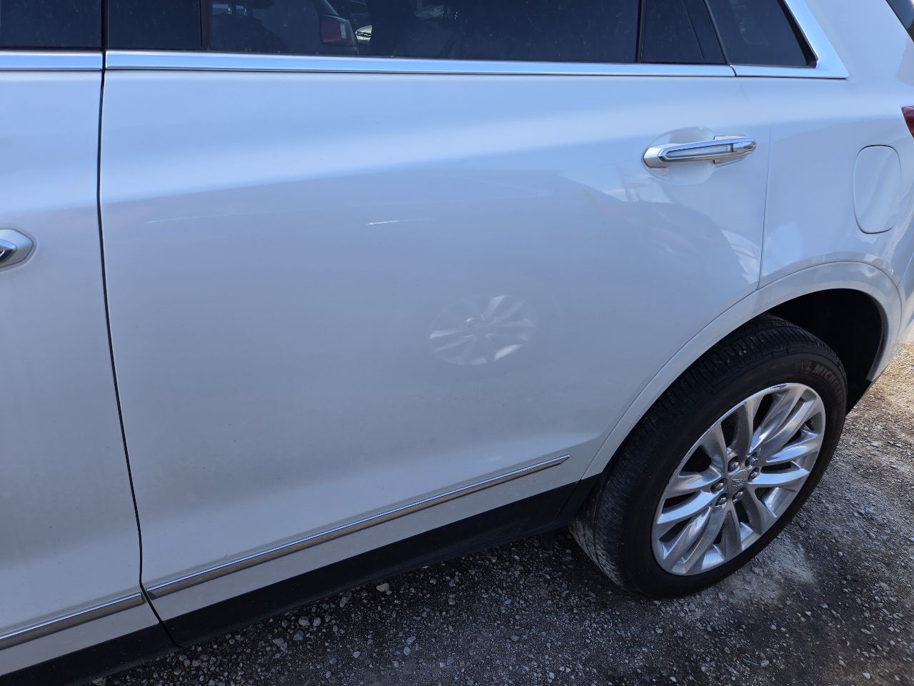 Vehicle/251598_03.jpg