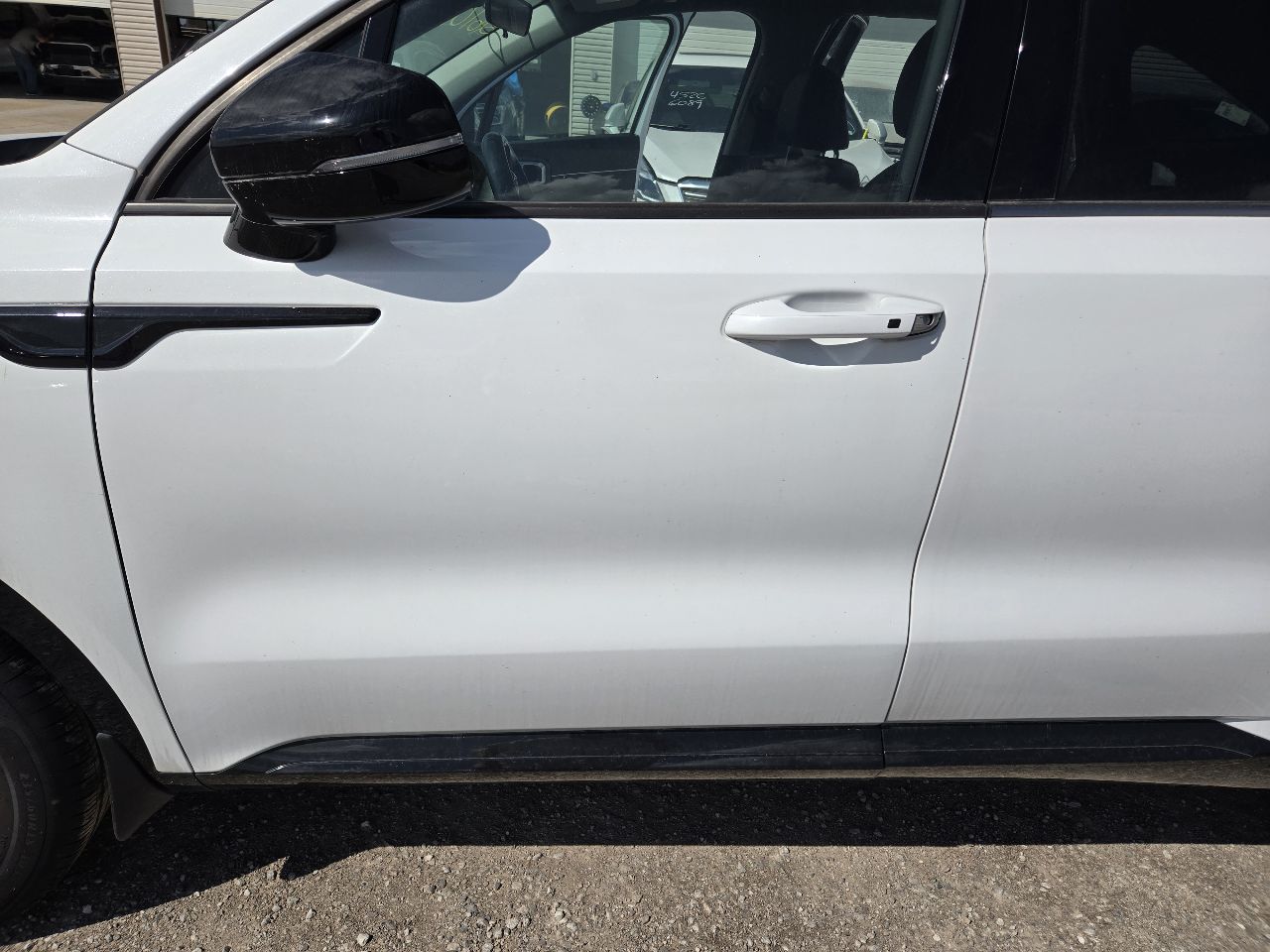 https://f005.backblazeb2.com/file/img-partshotlines-com/Inventory/EX441/Vehicle/251606_03.jpg