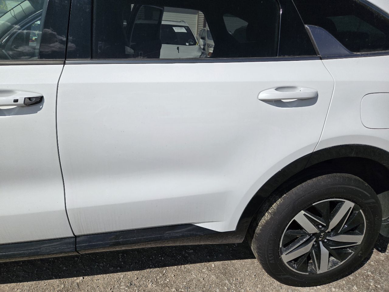 https://f005.backblazeb2.com/file/img-partshotlines-com/Inventory/EX441/Vehicle/251606_04.jpg