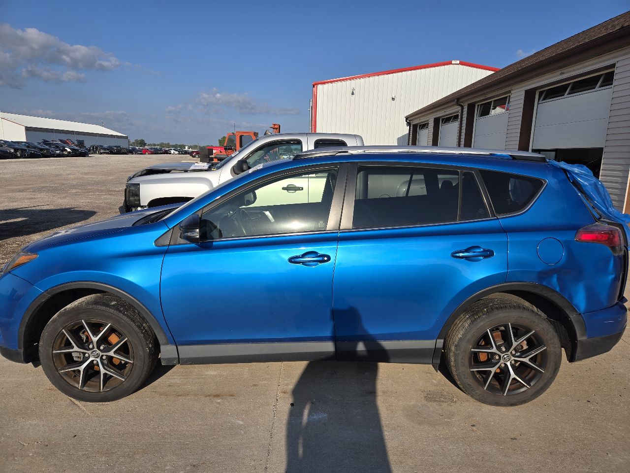Vehicle/251608_05.jpg