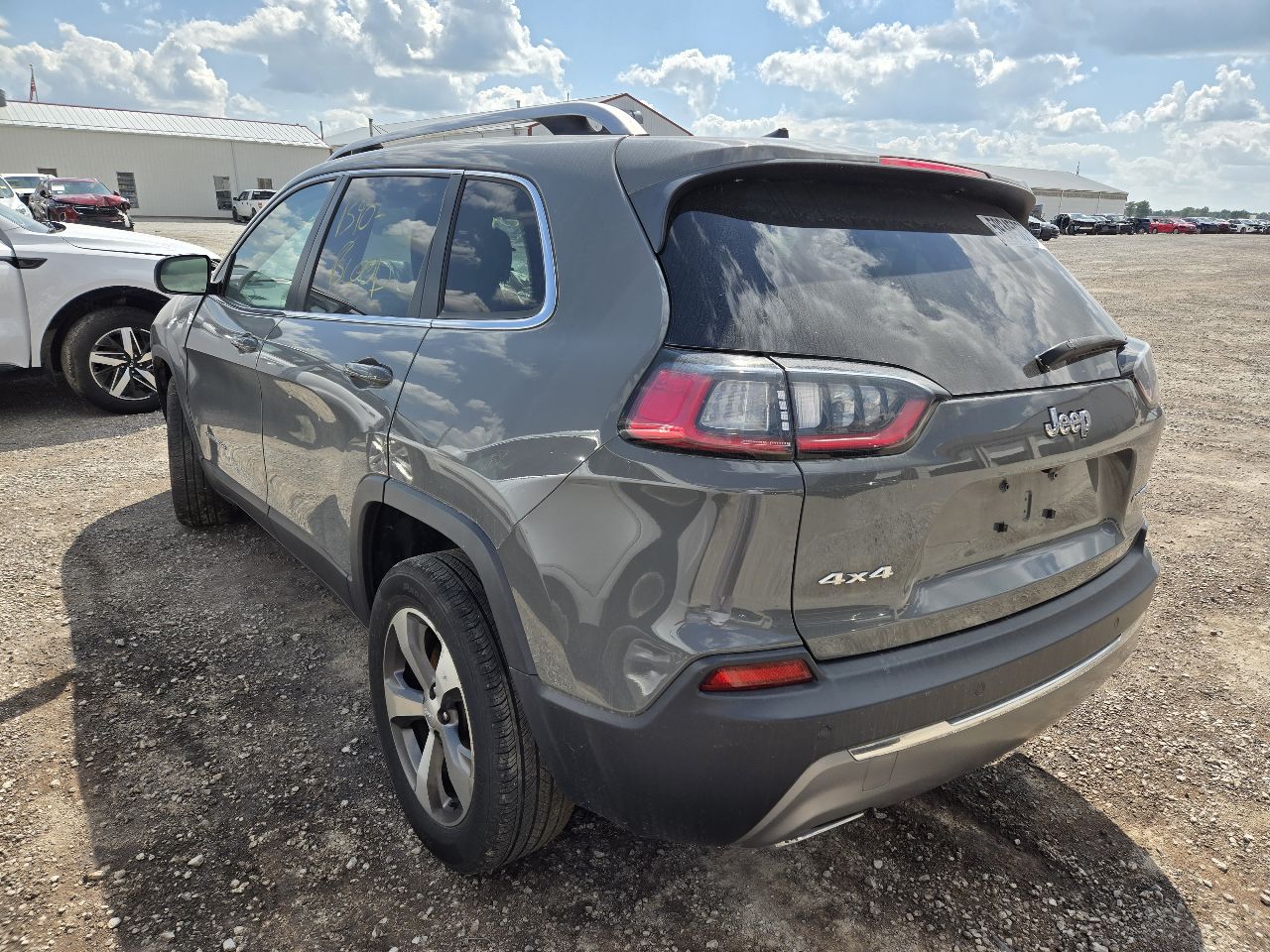 Vehicle/251610_06.jpg