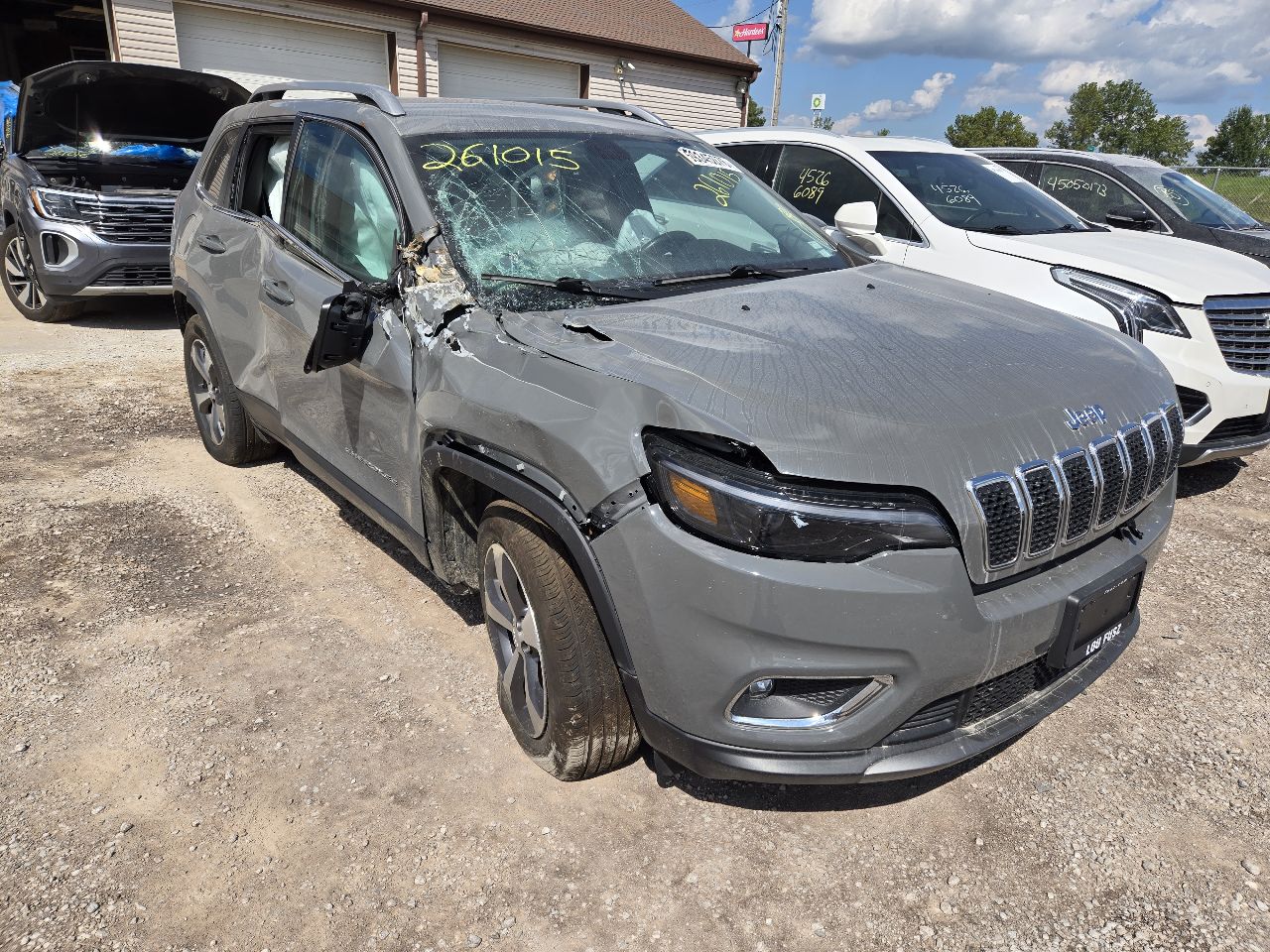 Vehicle/251610_10.jpg