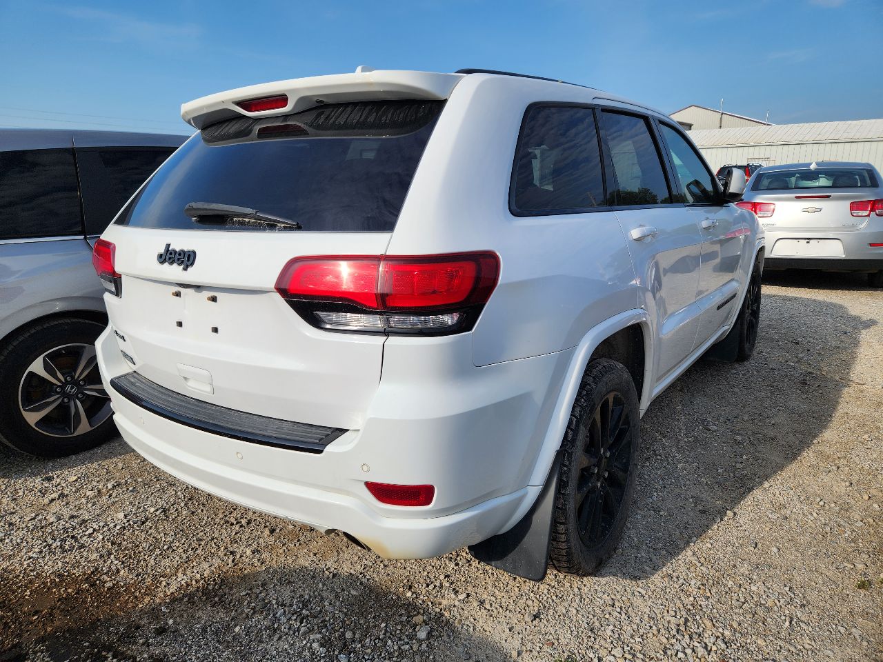 Vehicle/251628_03.jpg