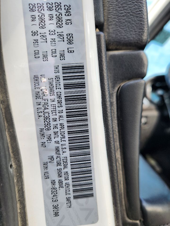 Vehicle/251628_06.jpg