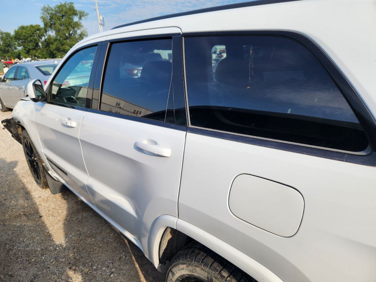 Vehicle/251628_09.jpg