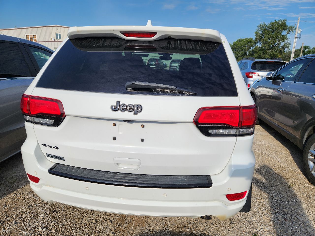 Vehicle/251628_10.jpg