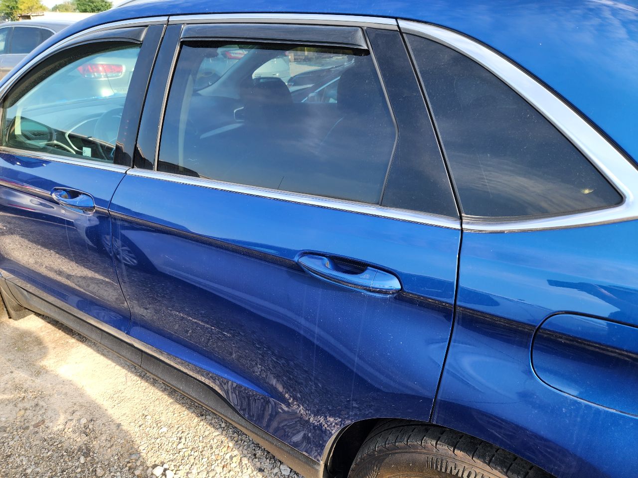 Vehicle/251629_08.jpg