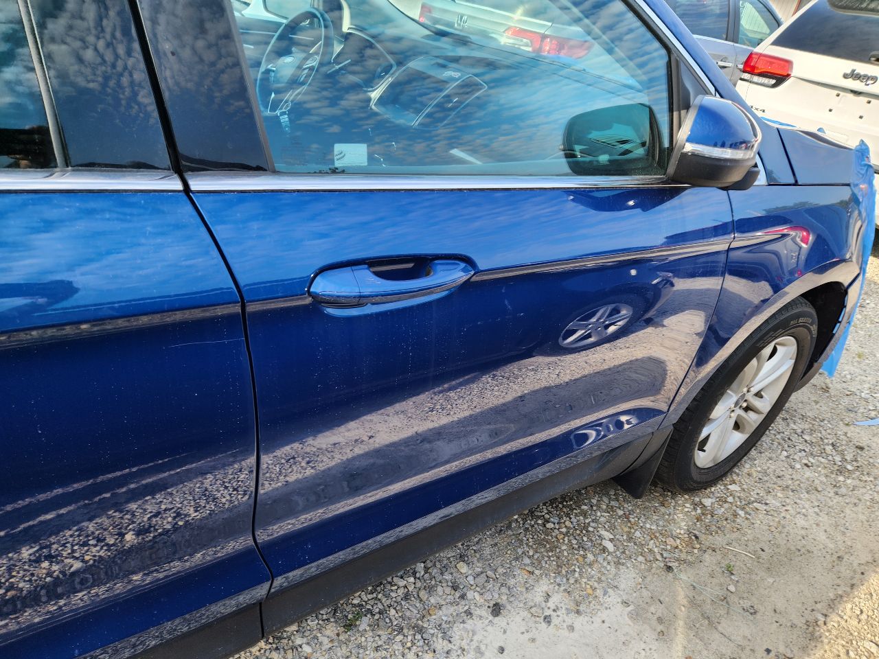 Vehicle/251629_11.jpg