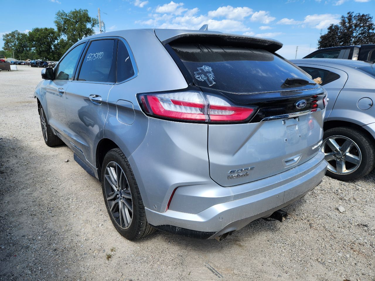 Vehicle/251667_02.jpg