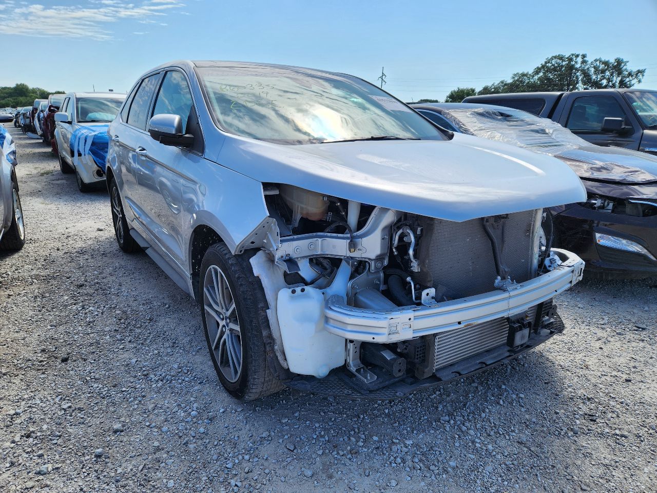 Vehicle/251667_04.jpg