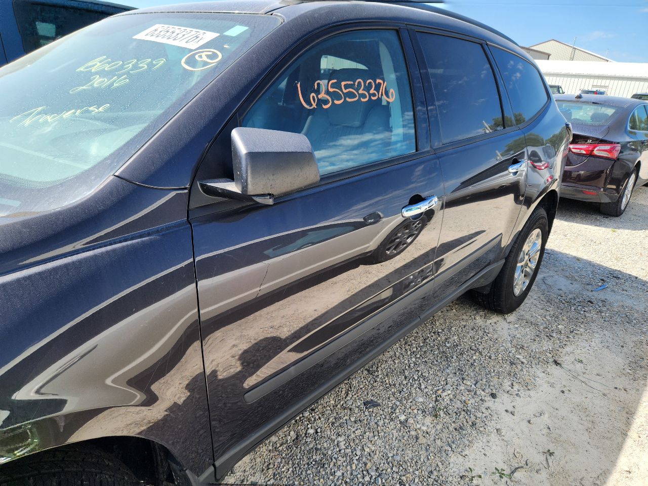 Vehicle/251675_08.jpg