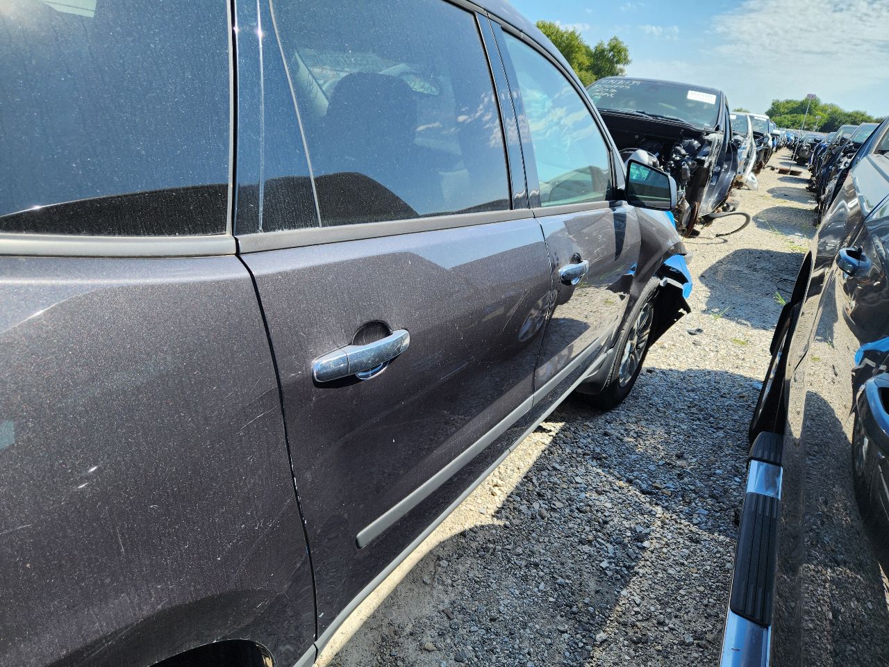 Vehicle/251675_12.jpg