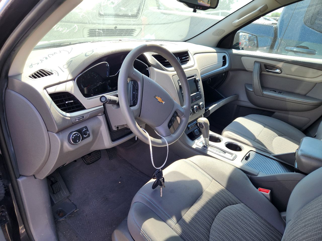 Vehicle/251675_16.jpg
