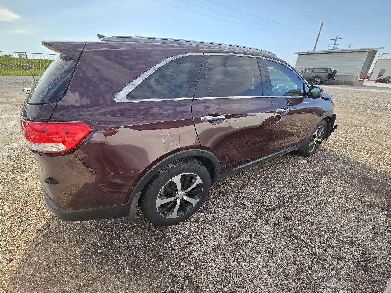 Vehicle/251703_09.jpg