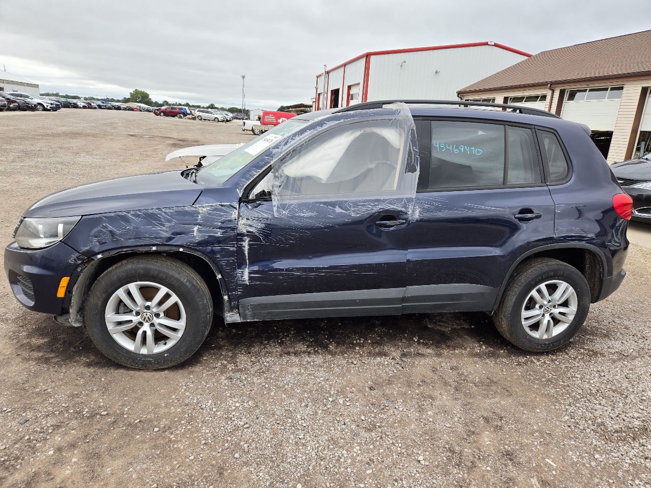 Vehicle/251712_02.jpg