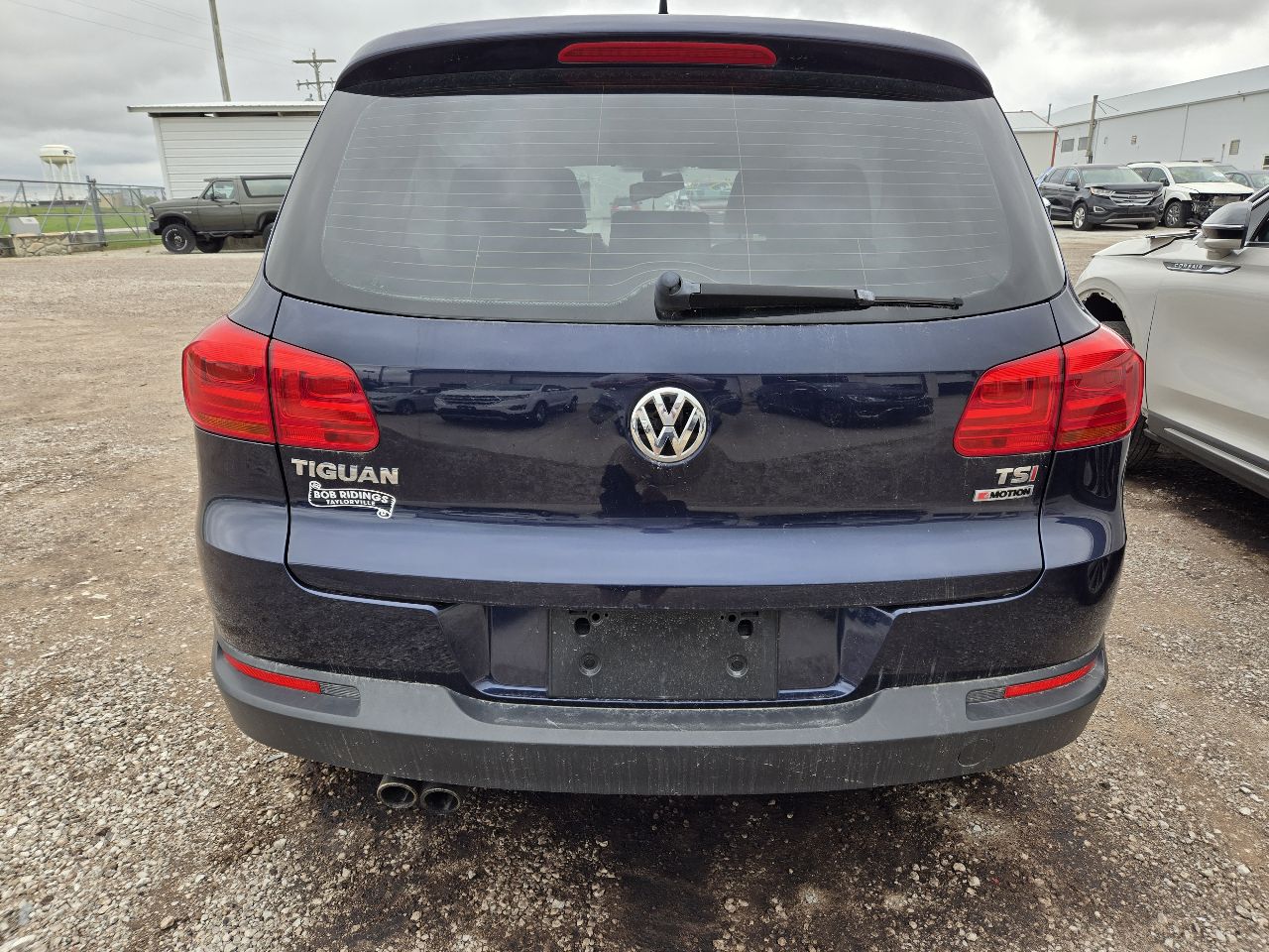 Vehicle/251712_04.jpg