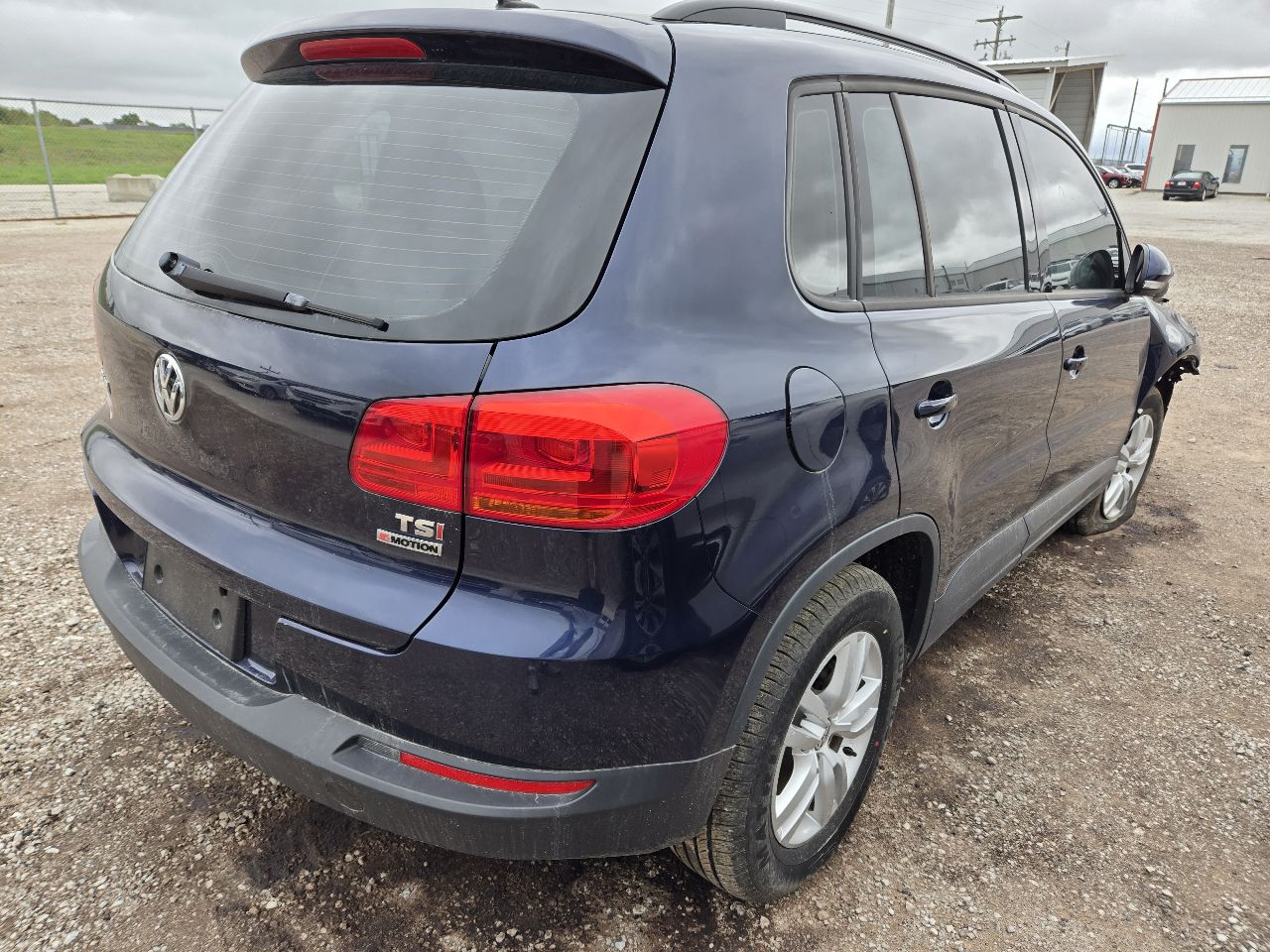 Vehicle/251712_05.jpg