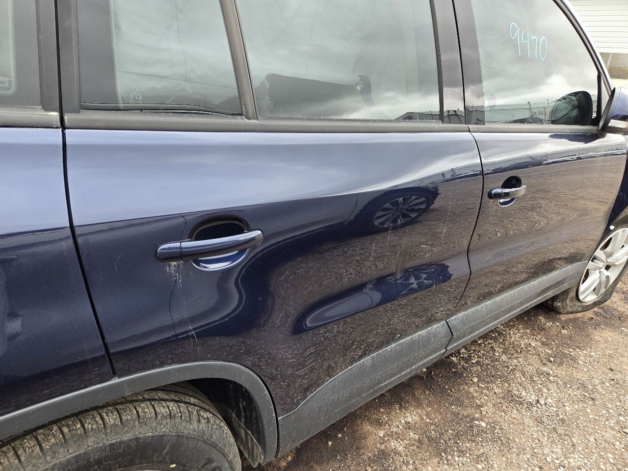 Vehicle/251712_07.jpg