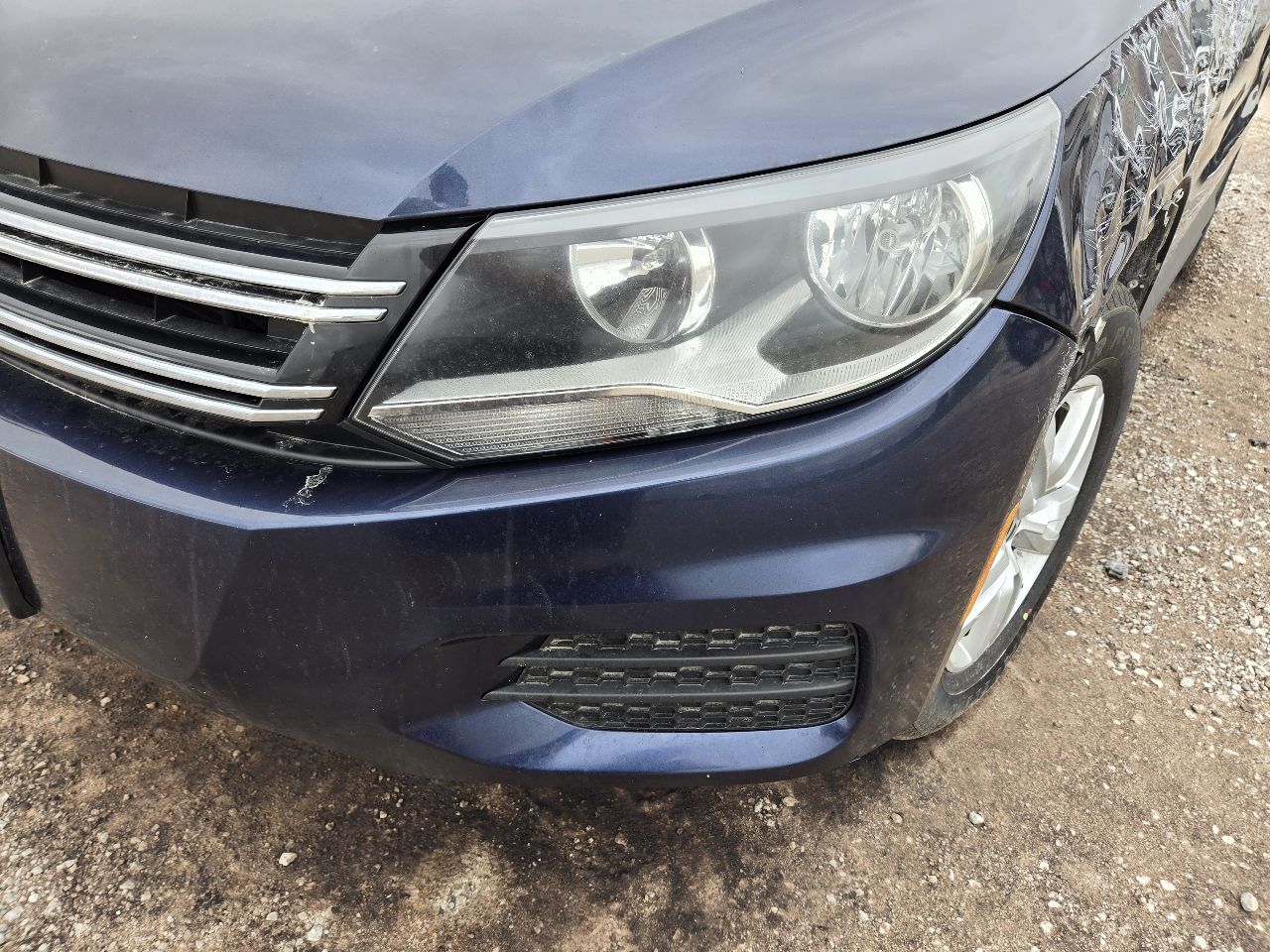 Vehicle/251712_11.jpg