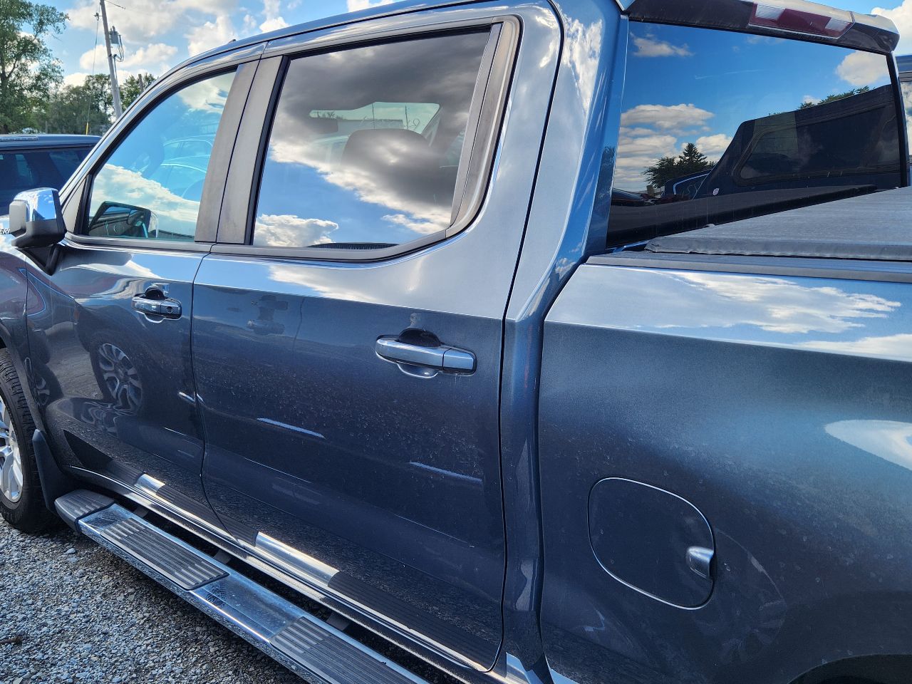 Vehicle/251737_10.jpg