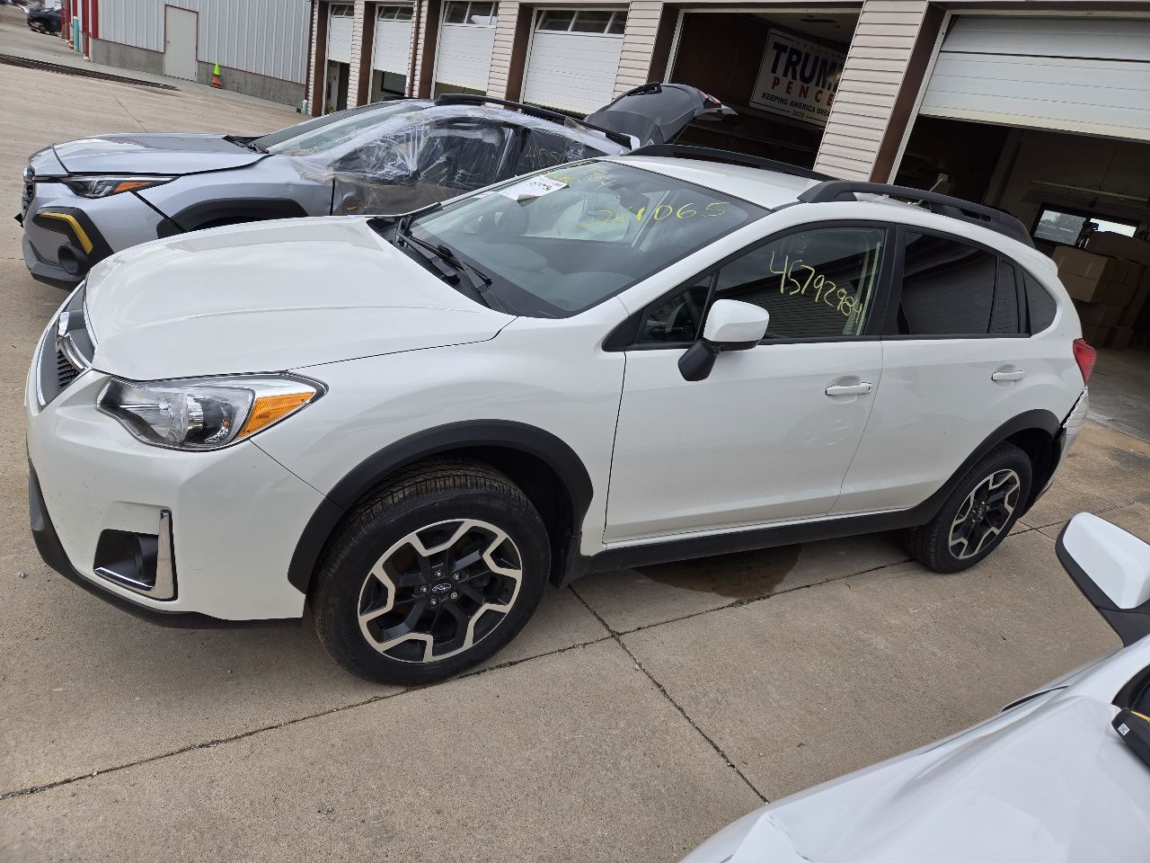 Vehicle/251741_02.jpg