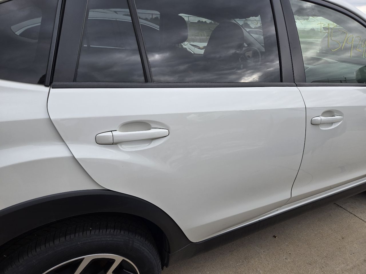 Vehicle/251741_10.jpg