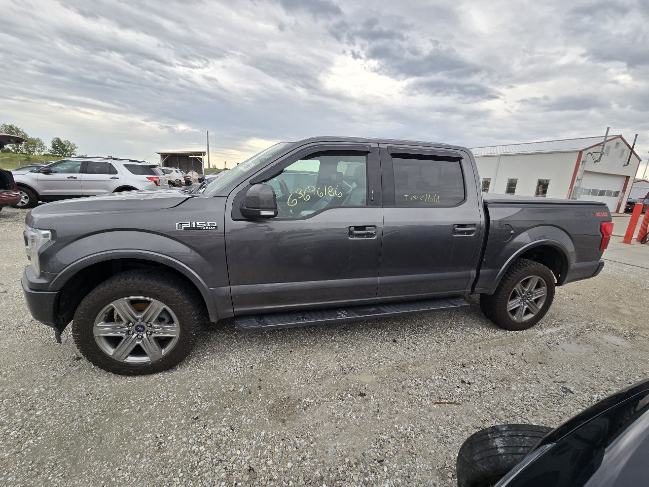 https://f005.backblazeb2.com/file/img-partshotlines-com/Inventory/EX441/Vehicle/251764_02.jpg