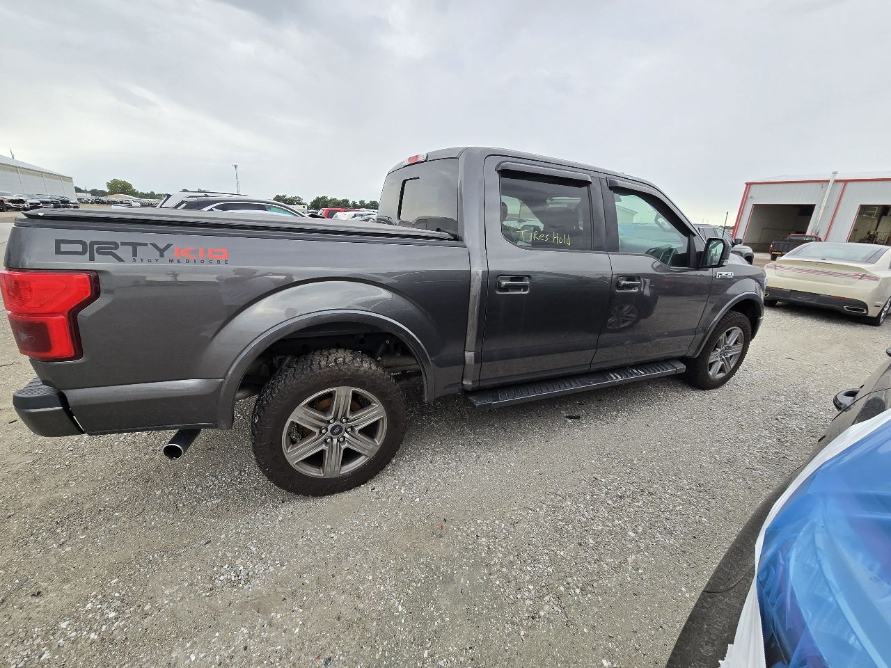 https://f005.backblazeb2.com/file/img-partshotlines-com/Inventory/EX441/Vehicle/251764_10.jpg