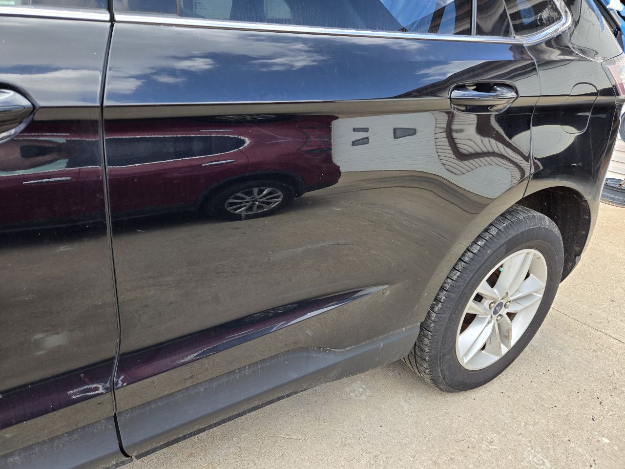 Vehicle/251766_05.jpg