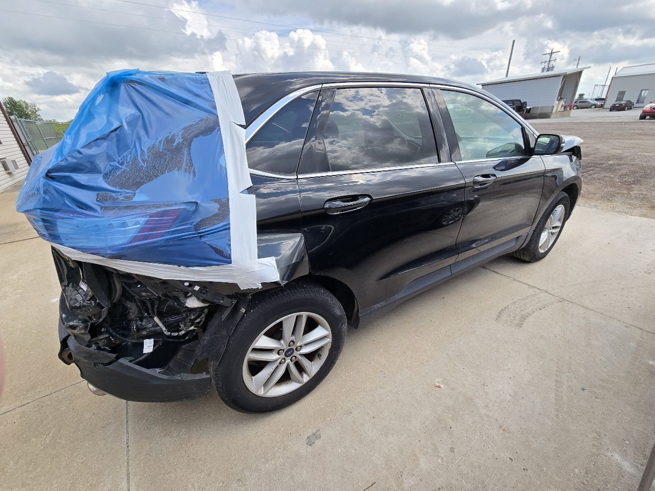 Vehicle/251766_09.jpg
