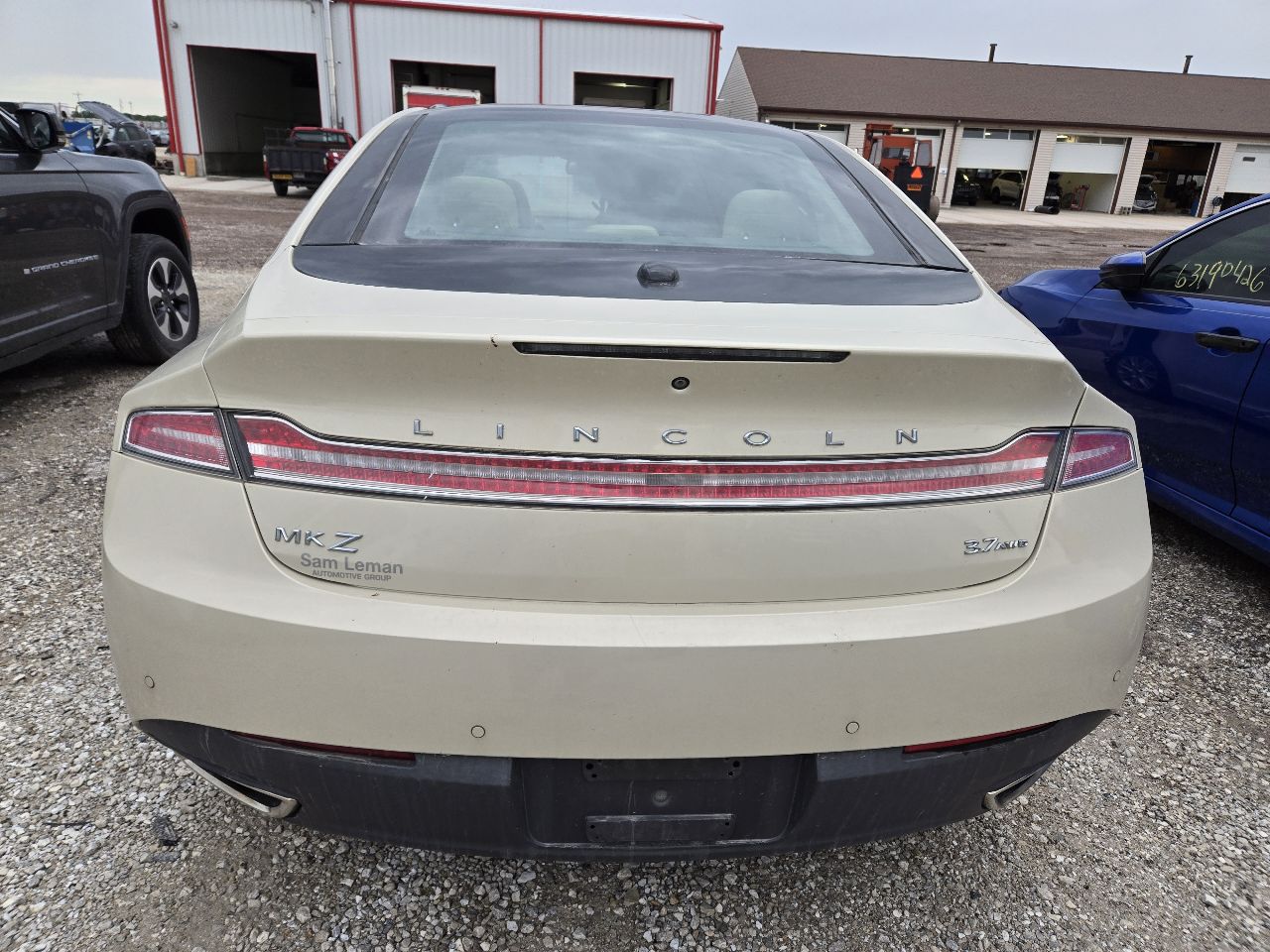 https://f005.backblazeb2.com/file/img-partshotlines-com/Inventory/EX441/Vehicle/251768_07.jpg