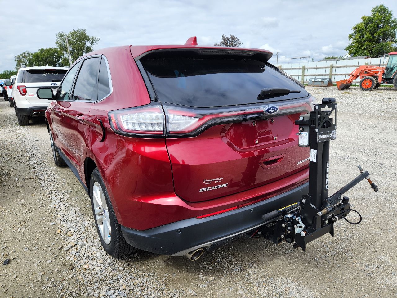 Vehicle/251813_02.jpg