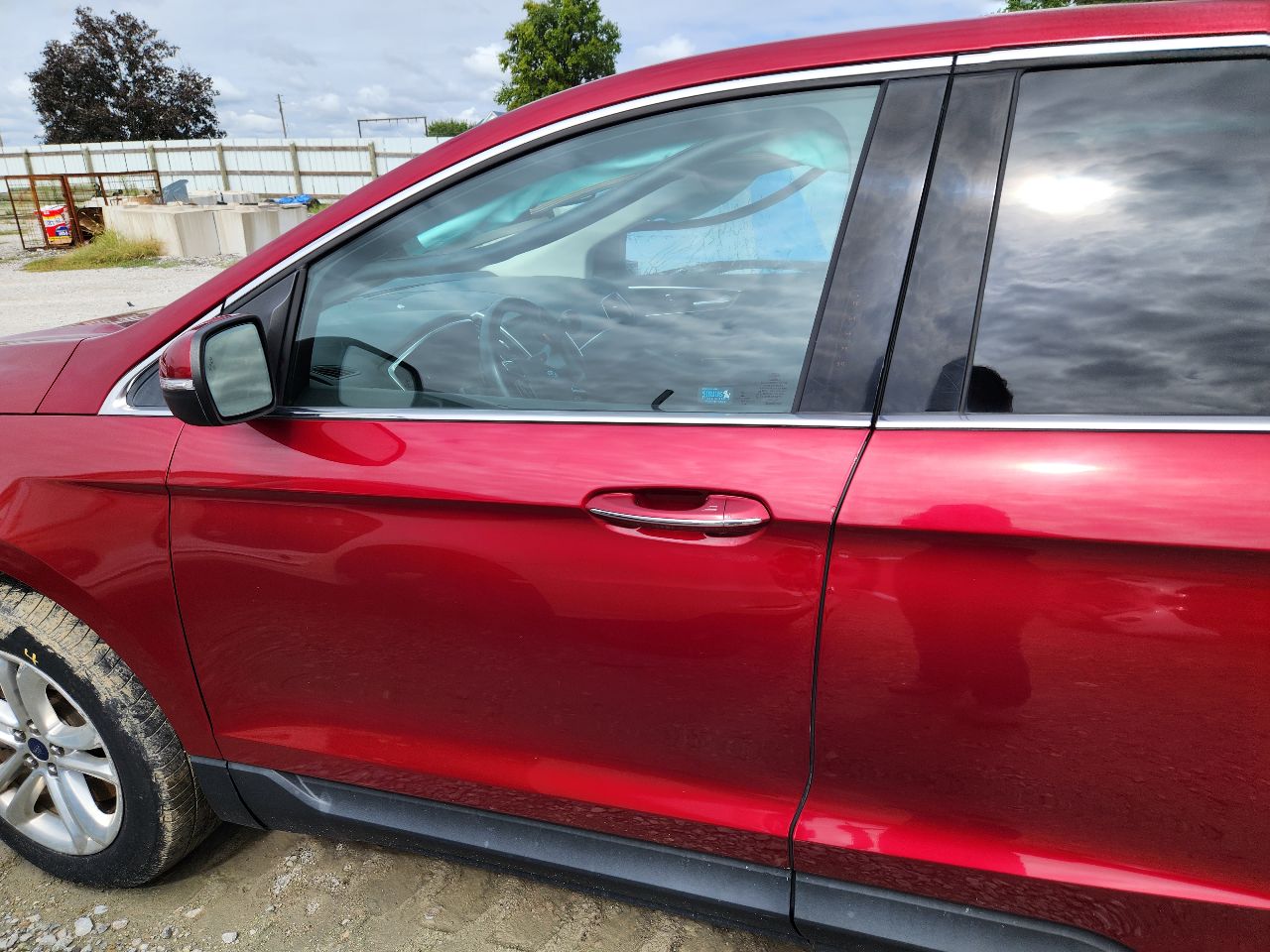 Vehicle/251813_08.jpg