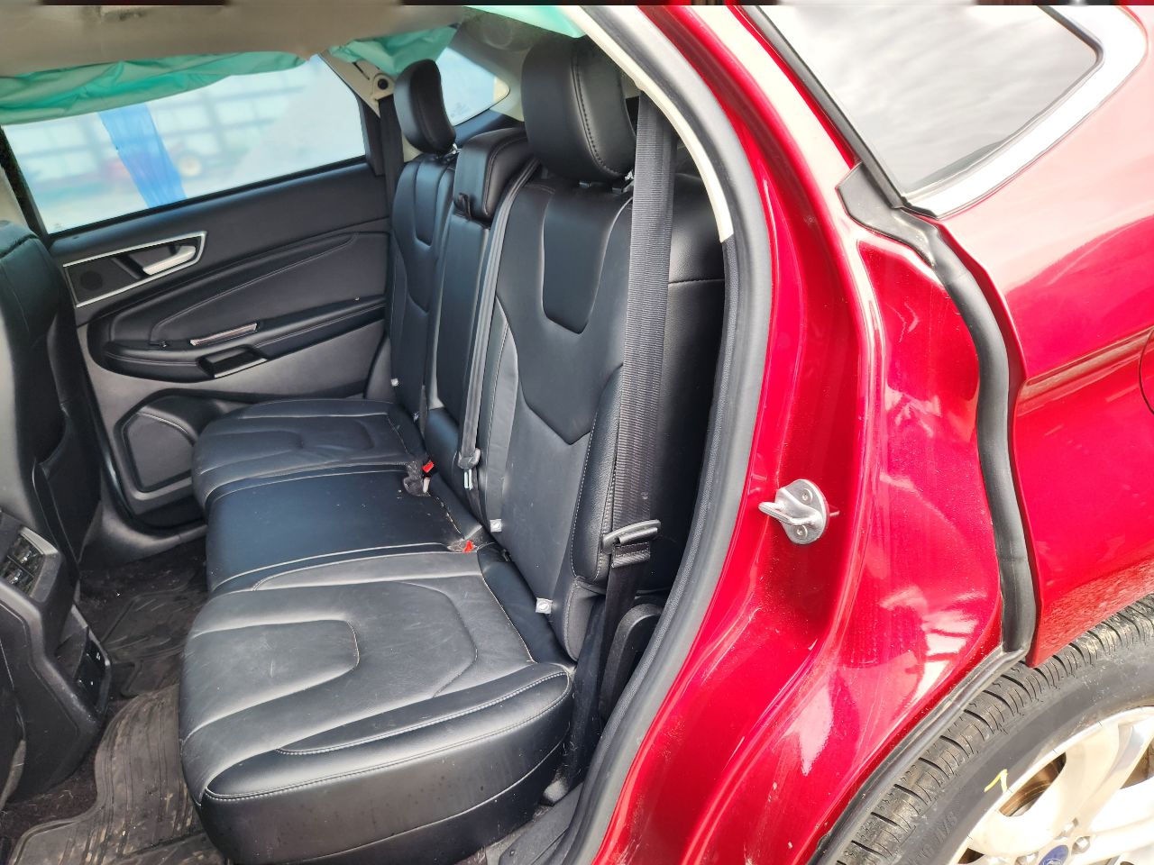 Vehicle/251813_12.jpg