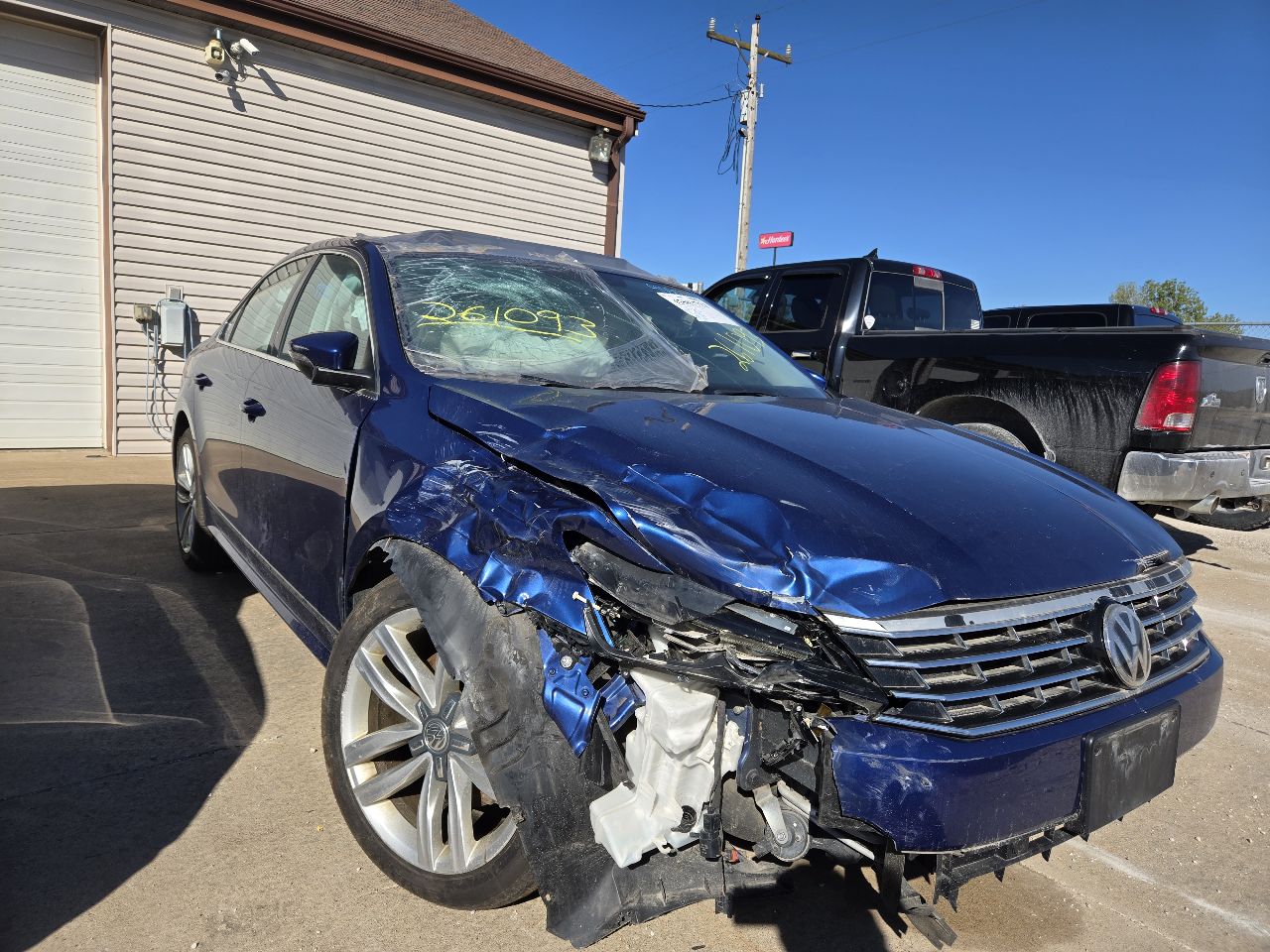 https://f005.backblazeb2.com/file/img-partshotlines-com/Inventory/EX441/Vehicle/251814_11.jpg