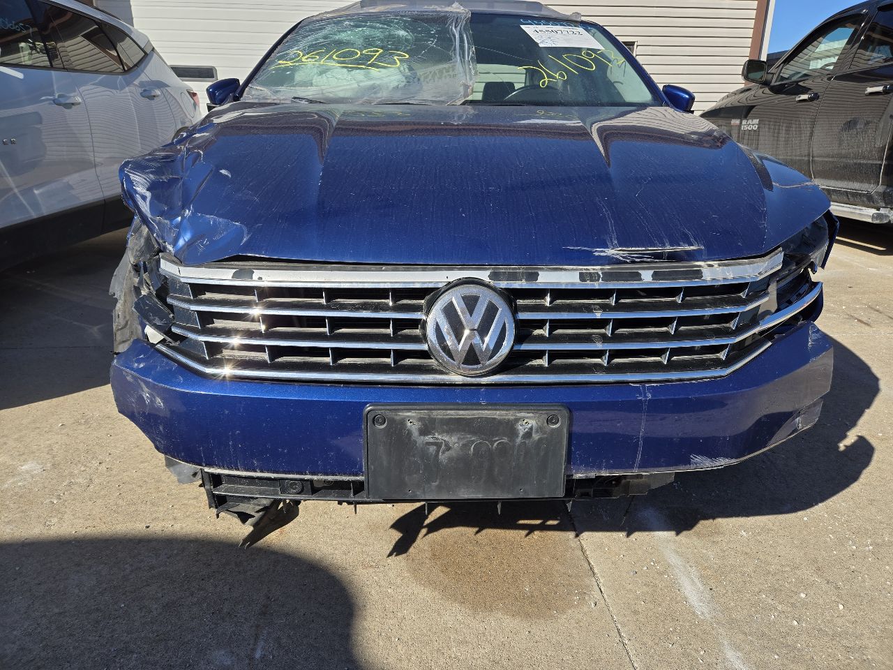 https://f005.backblazeb2.com/file/img-partshotlines-com/Inventory/EX441/Vehicle/251814_12.jpg