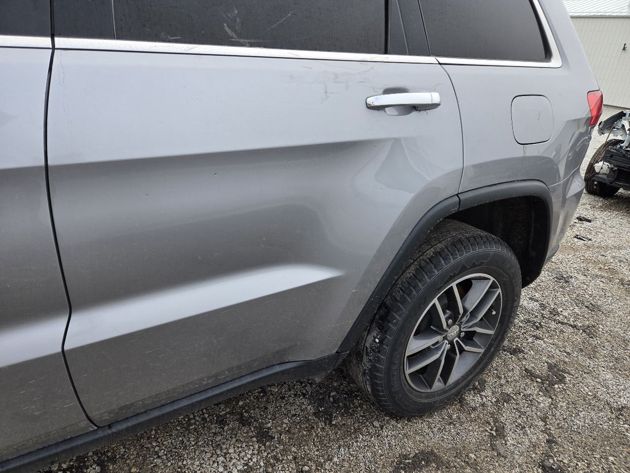 Vehicle/251823_04.jpg