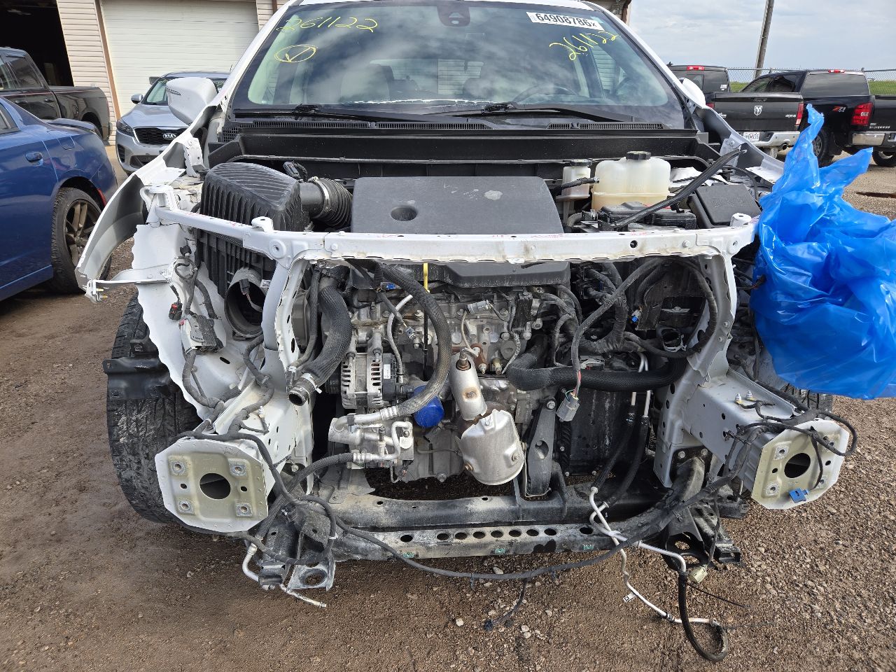 Vehicle/251869_15.jpg