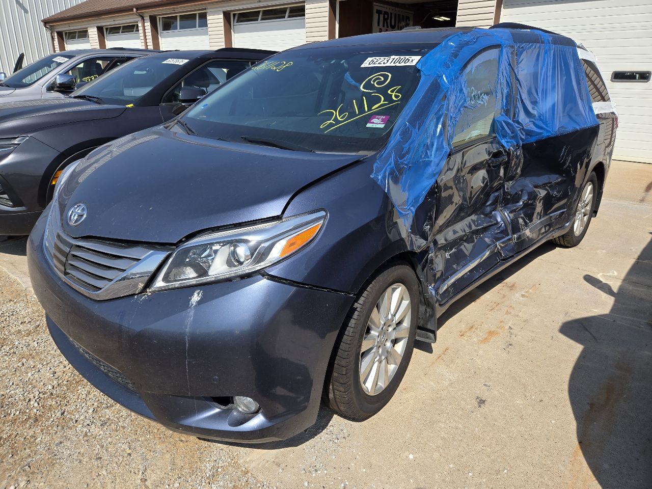 Vehicle/251876_01.jpg