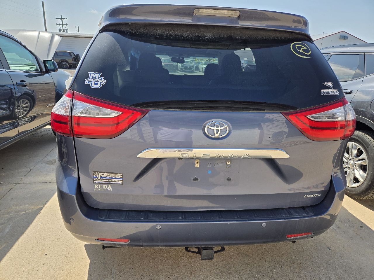 Vehicle/251876_04.jpg